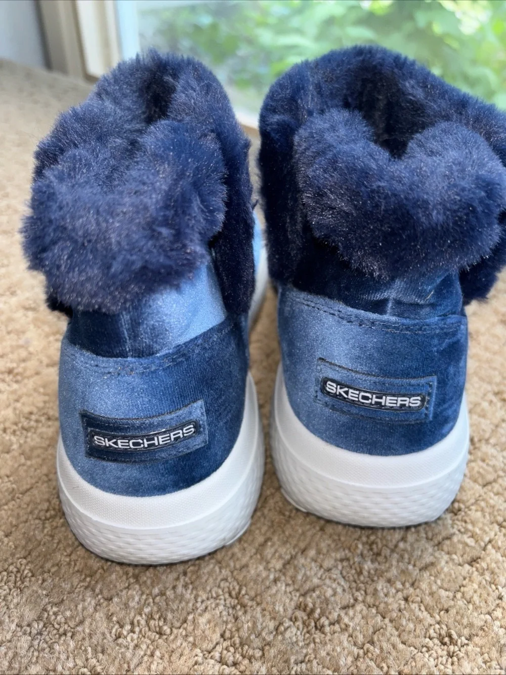 Skechers GOGA Mat blue suede fur lined ankle boots 8